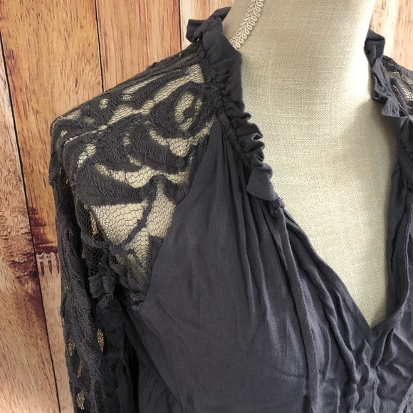 Alter’d State Blouse - Picture 2 of 3